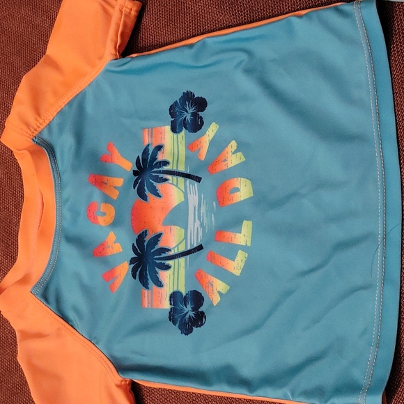 Swim suit - Picture 3 of 5